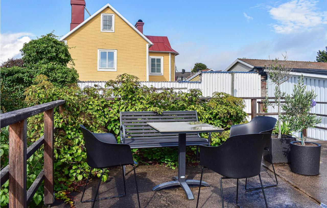 Cozy Home In Karlskrona With Kitchen Экстерьер фото