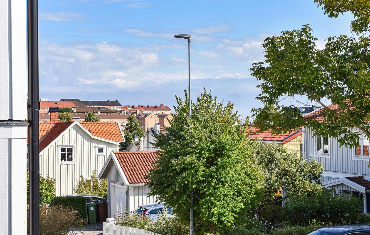 Cozy Home In Karlskrona With Kitchen Экстерьер фото